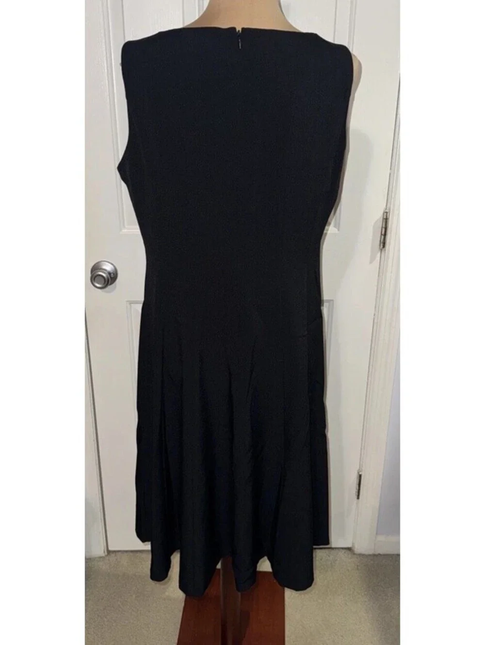 Black Label Evan-Picone 2-Piece Dress Suit Size 12 Dress / 10 Jac Black Career